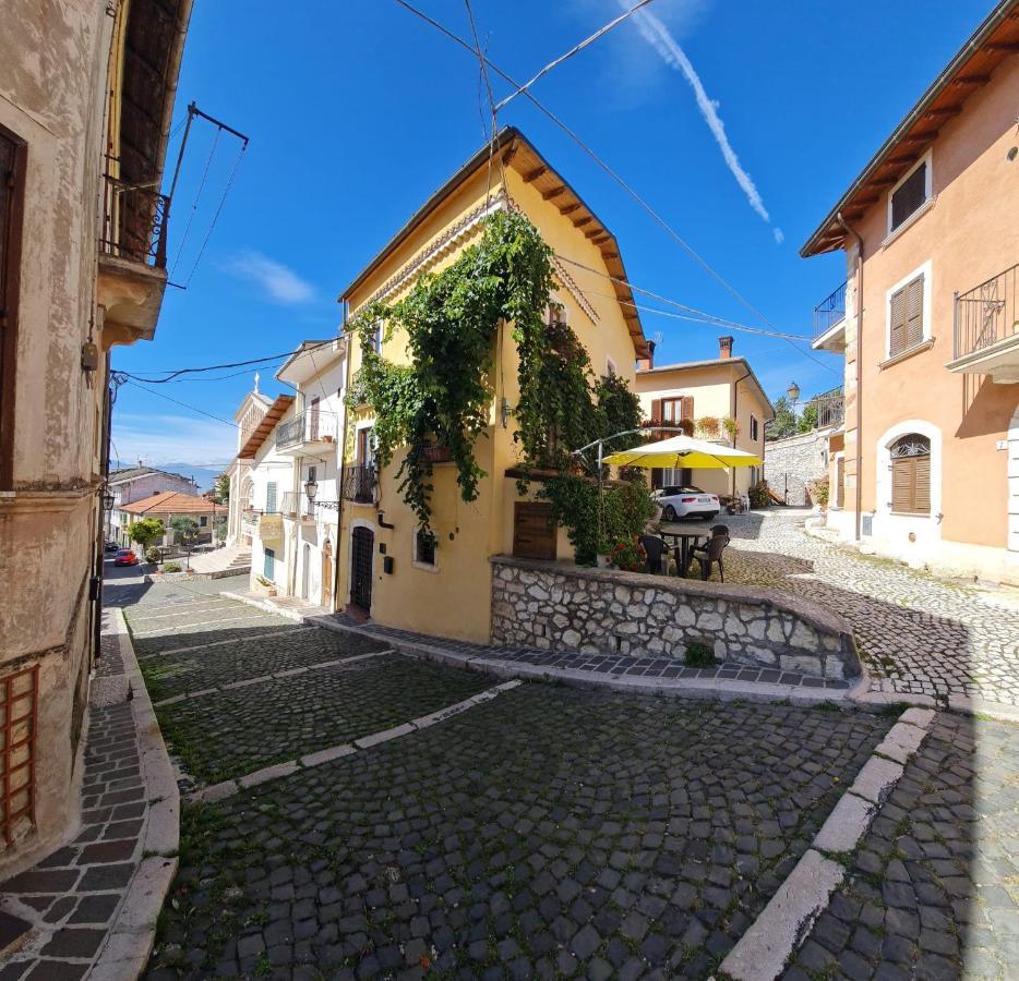 Scaccia Pensieri Villa Cerchio Exterior photo