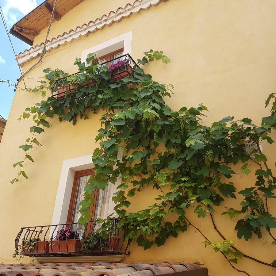 Scaccia Pensieri Villa Cerchio Exterior photo