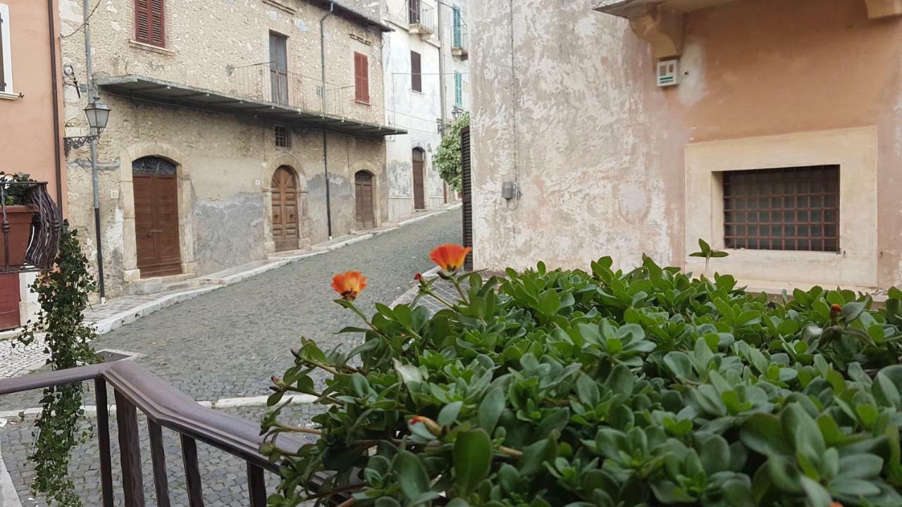 Scaccia Pensieri Villa Cerchio Exterior photo